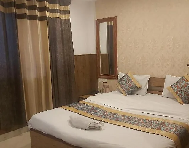 Newest Dlx Hotel